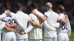 ENG vs SL: बैजबॉल दौर में पहली बार बेन स्टोक्स के बगैर उतरा इंग्लैंड, 12 रन दे 6 विकेट लेने वाले गेंदबाज ने भी किया डेब्यू