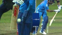 DRS विवाद: विराट कोहली को टीवी अंपायर ने दिया नॉट आउट, श्रीलंकाई खिलाड़ी रह गए हैरान; कुसल मेंडिस ने हेलमेट पटका
