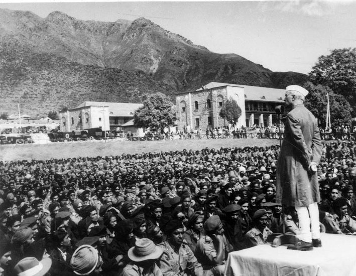 where was Mahatma Gandhi on 15th August
