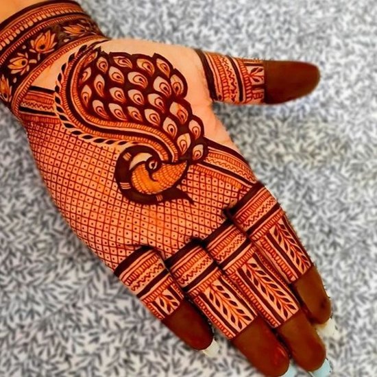 Lord Krishna mehndi patterns