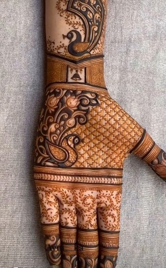 Janmashtami festival mehndi art