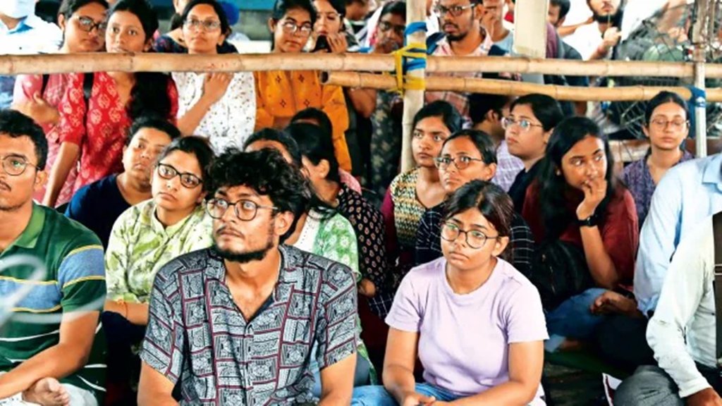 Kolkata RG Kar Medical College, Brutality with Lady Doctor, Medical College Hostel