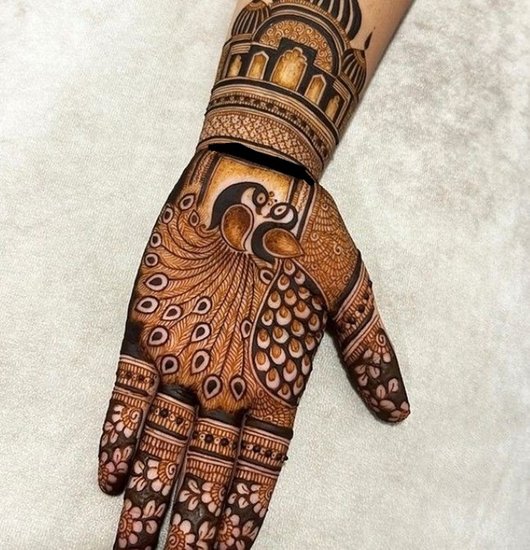 Krishna flute henna design