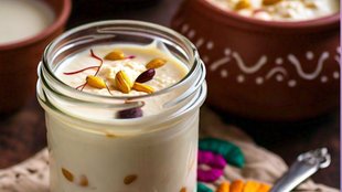 Gur aur Dahi drink
