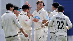 New Zealand’s Squad: अफगानिस्तान और श्रीलंका के खिलाफ टेस्ट के लिए न्यूजीलैंड टीम का ऐलान, हेड कोच बोले- जरूरत पड़ी तो कप्तान भी बाहर बैठेगा