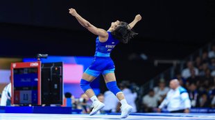 Olympics 2024, Vinesh Phogat, Vinesh Phogat beats Yusneylys Guzm