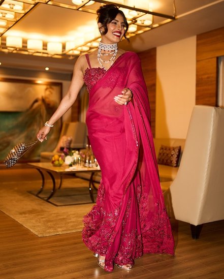 Priyanka Chopra Magenta Saree