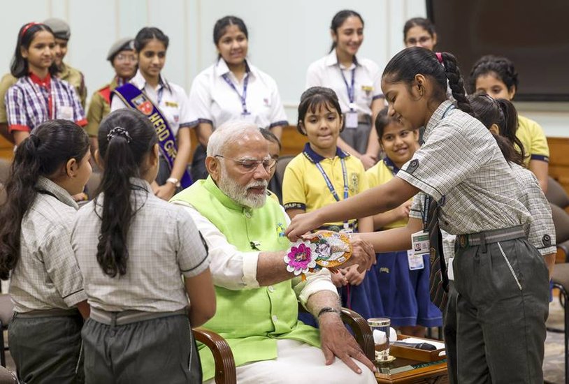 Pm Modin on Rakhi 2024