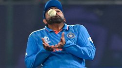 रोहित शर्मा हैं वनडे फॉर्मेट में सबसे ज्यादा कैच ड्रॉप करने वाले प्लेयर, दूसरे और तीसरे नंबर पर हैं न्यूजीलैंड के ये खिलाड़ी