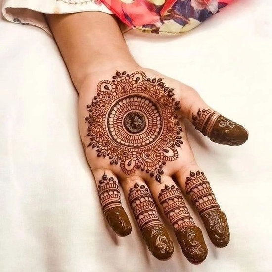 Traditional Mehndi Patterns