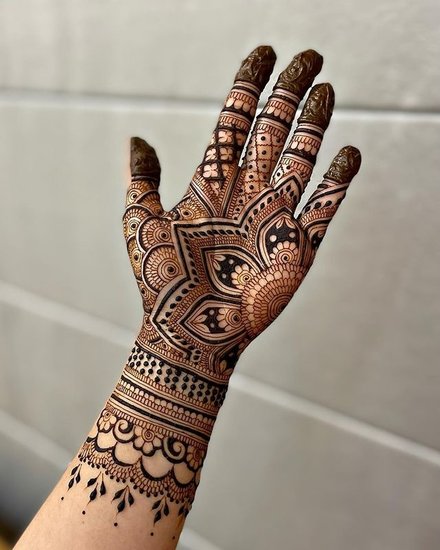 Simple Mehndi Designs