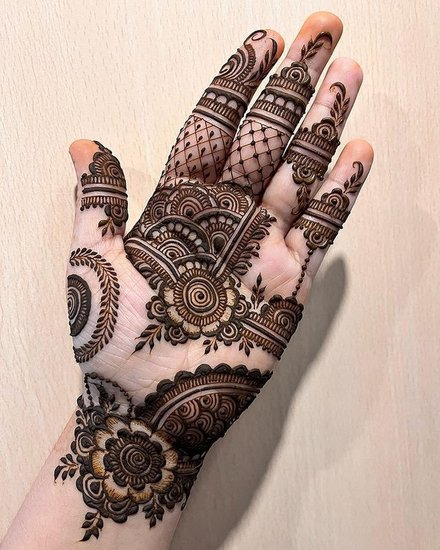 Self-Application Mehndi