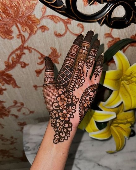 Homemade Mehndi Designs