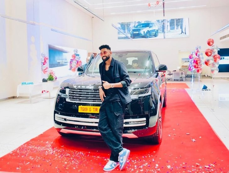 Indian cricketer buys luxury car