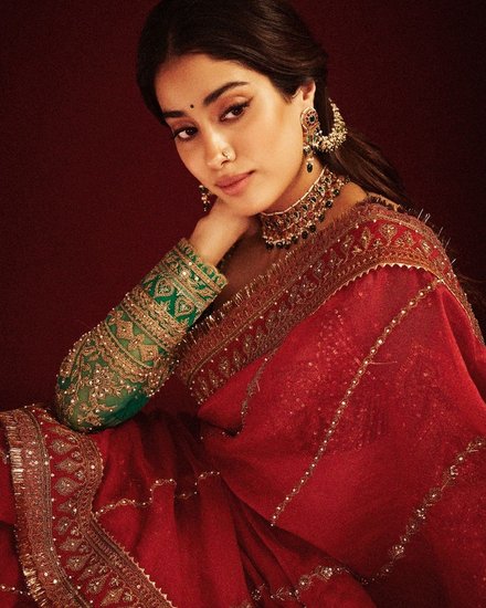 Janhvi Kapoor Red saree