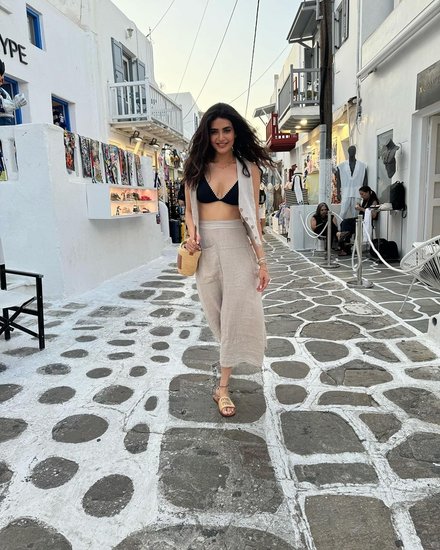  Karishma Tanna Co-ord set
