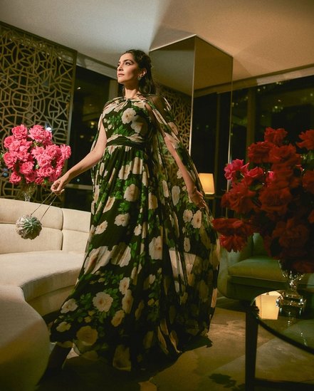 Sonam Kapoor Carolina Herrera gown