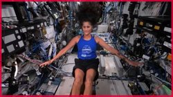 Sunita Williams: स्पेस में फंसी सुनीता विलियम्स का घटा Muscle mass और Bone density, जानें कितना खतरनाक हो सकता है ये