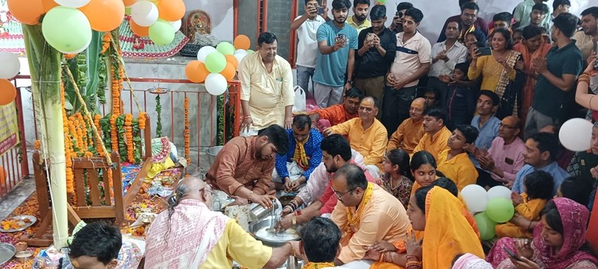 Nand Ke Anand Bhayo