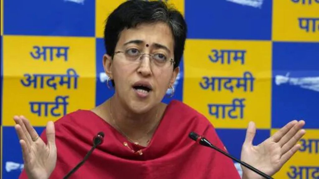 atishi, independence day, independence day flag hoisting vk saxena