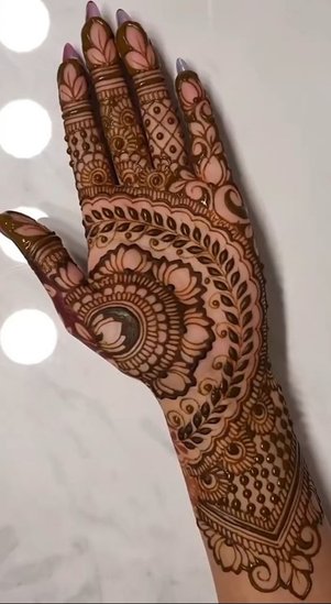 DIY Mehndi Designs