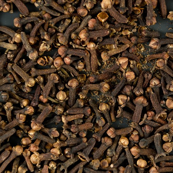 Clove in Betel Leaves