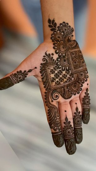 Mehndi Tips for Dark Color