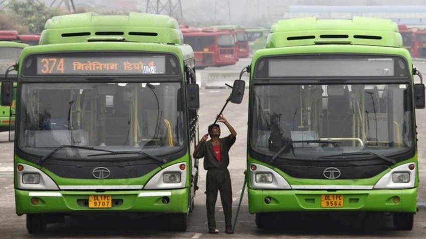 Netaji Subhash Marg closed