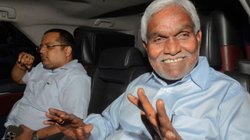 सड़क हादसे में बाल-बाल बचे चंपई सोरेन, एस्कॉर्ट वाहन को ट्रक ने मारी टक्कर, ड्राइवर की मौत