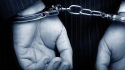 ‘गृह मंत्रालय का ज्वाइंट डायरेक्टर हूं’, नोएडा में गनर और लाल बत्ती की गाड़ी से घूमने वाला फर्जी IAS गिरफ्तार