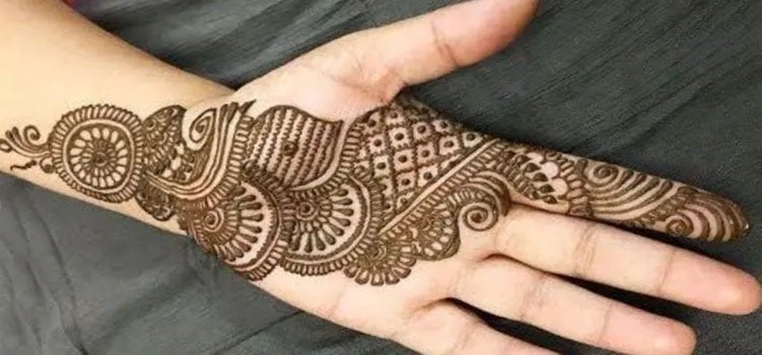 Intricate Mehndi Patterns