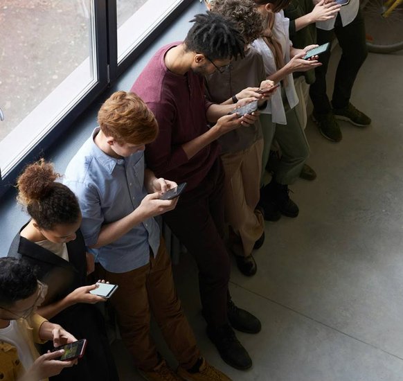 Daily time spent on social media