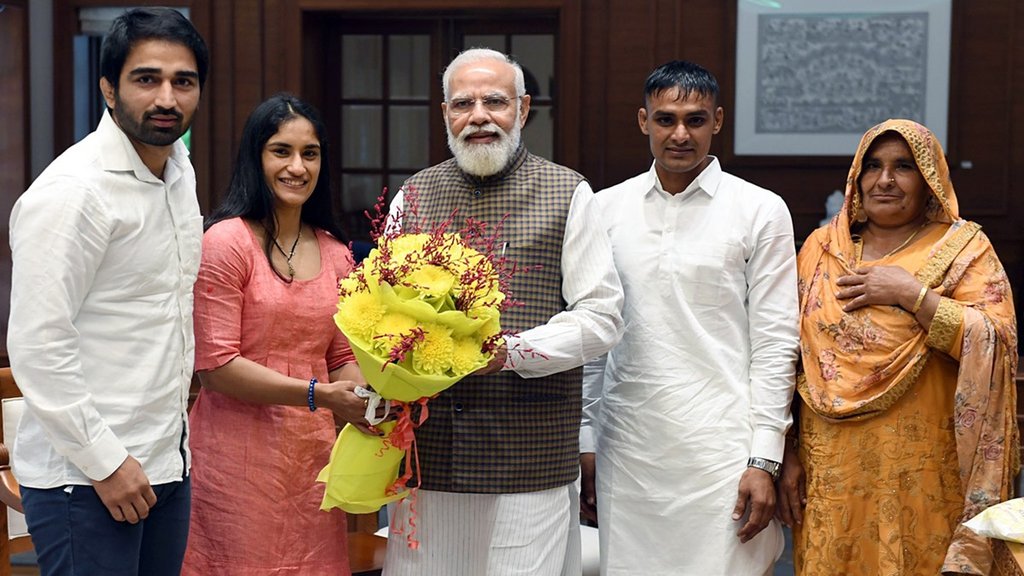 PM Narendra Modi , PM Modi, Vinesh Phogat, Wrestler Truned Politician Vinesh Phogat, Vinesh Phogat Express Her Pain