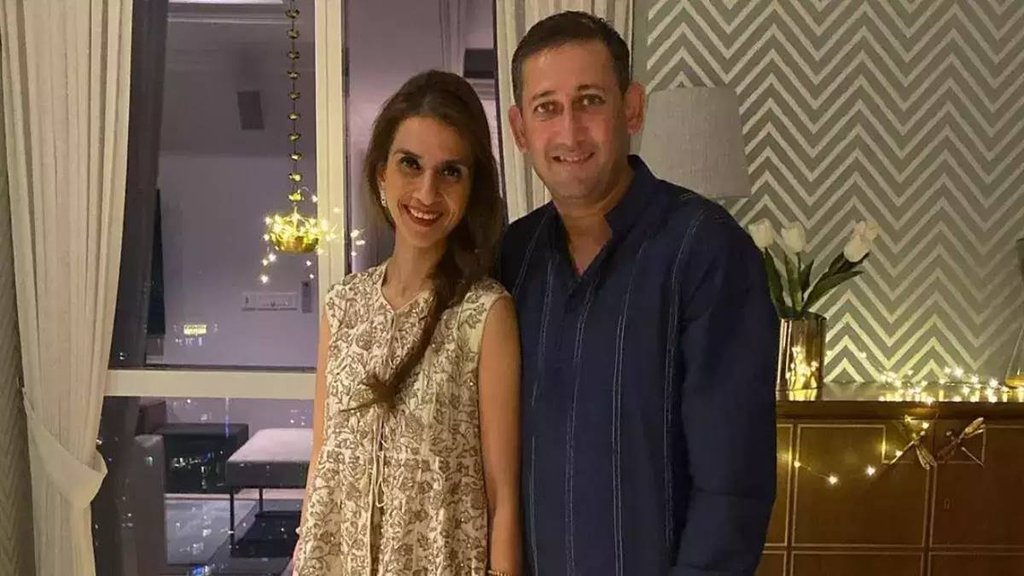 Ajit Agarkar, Ajit Agarkar Love Story