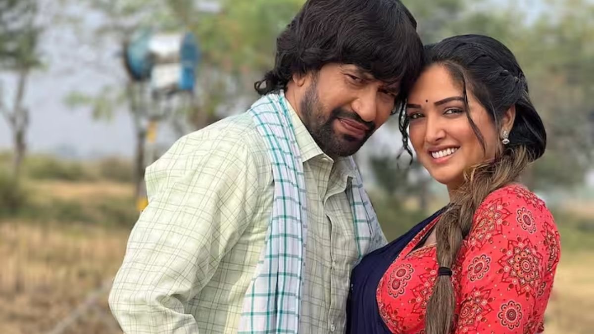 Bhojpuri Adda, Amrapali Dubey, Aamrapali Dubey, Amrapali Dubey and Nirahua Dinesh Lal Yadav