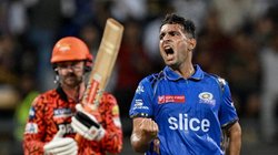 Duleep Trophy: रिंकू सिंह, सरफराज खान, मुशीर खान समेत 5 बल्लेबाज को MI के इस गेंदबाज ने किया आउट, इंडिया बी बैकफुट पर