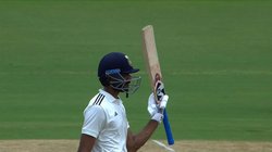 VIDEO: ‘कोई बापू को बताओ T20 वर्ल्ड कप खत्म हो गया है’, दलीप ट्रॉफी में अक्षर पटेल की शानदार पारी पर किसने किया पोस्ट