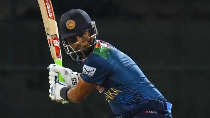 Dasun Shanaka sixes in T20I