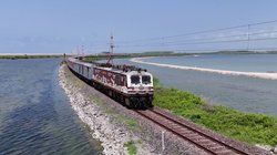 Ayodhya Diwali Special Train 2024: अयोध्या में मनाना चाहते हैं भव्य दीपावली? ये रही श्रीराम की नगरी जाने वाली स्पेशल ट्रेनों की लिस्ट