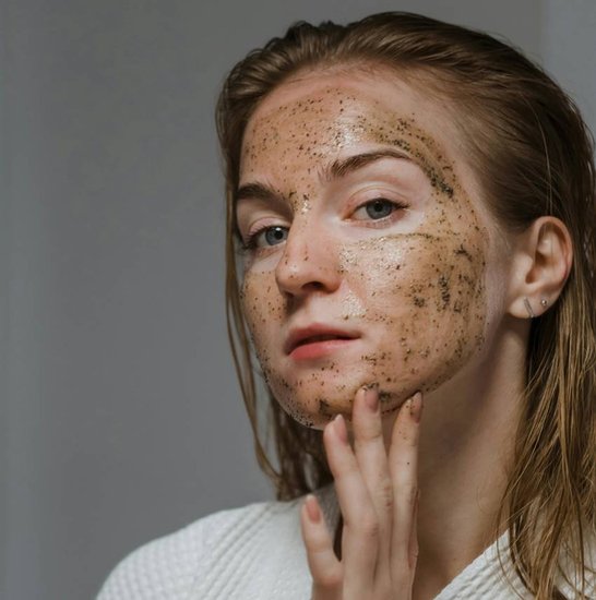 9 Natural Face scrubs