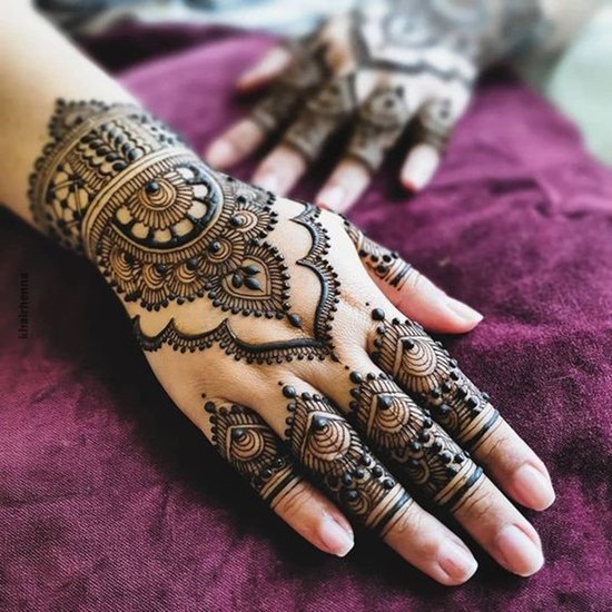Fast Mehndi Designs for Navratri