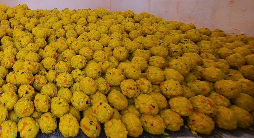 How much animal fat is mixed in 1 kg Ghee
