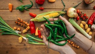 Green chili for blood sugar regulation