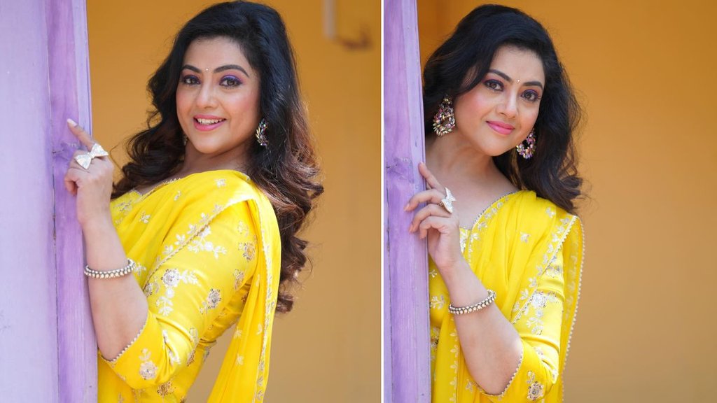 South Adda, Happy birthday Actress Meena, South Actress Meena