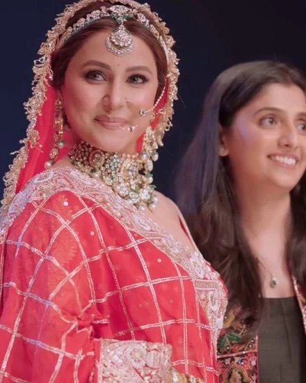 Hina Khan ramp walk