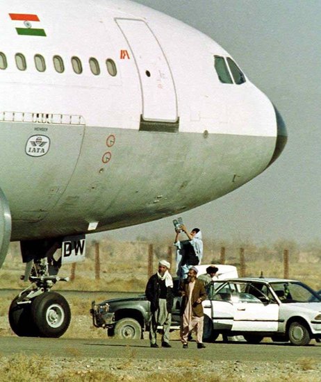 Who Was Pilot of IC 814: The Kandahar Hijack