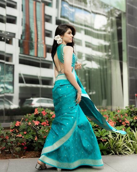 Krithi Shetty Saree look