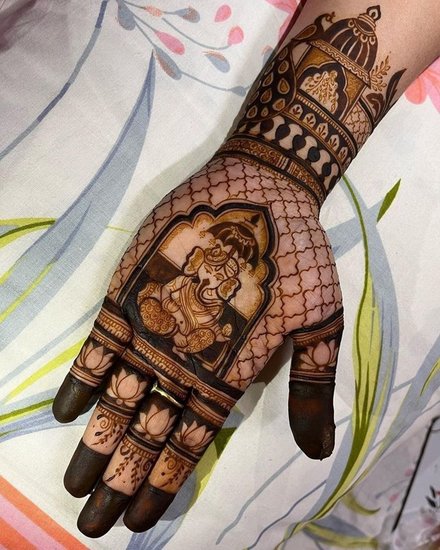 Mehndi for 16 Shringar