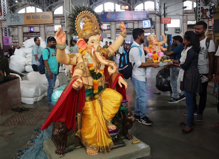 Mumbai Ganesh Visarjan preparations