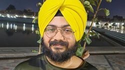 NEET एग्जाम में टॉप कर बना था युवाओं का ‘हीरो’, किन कारणों से करना पड़ा सुसाइड? हॉस्टल में मिला शव